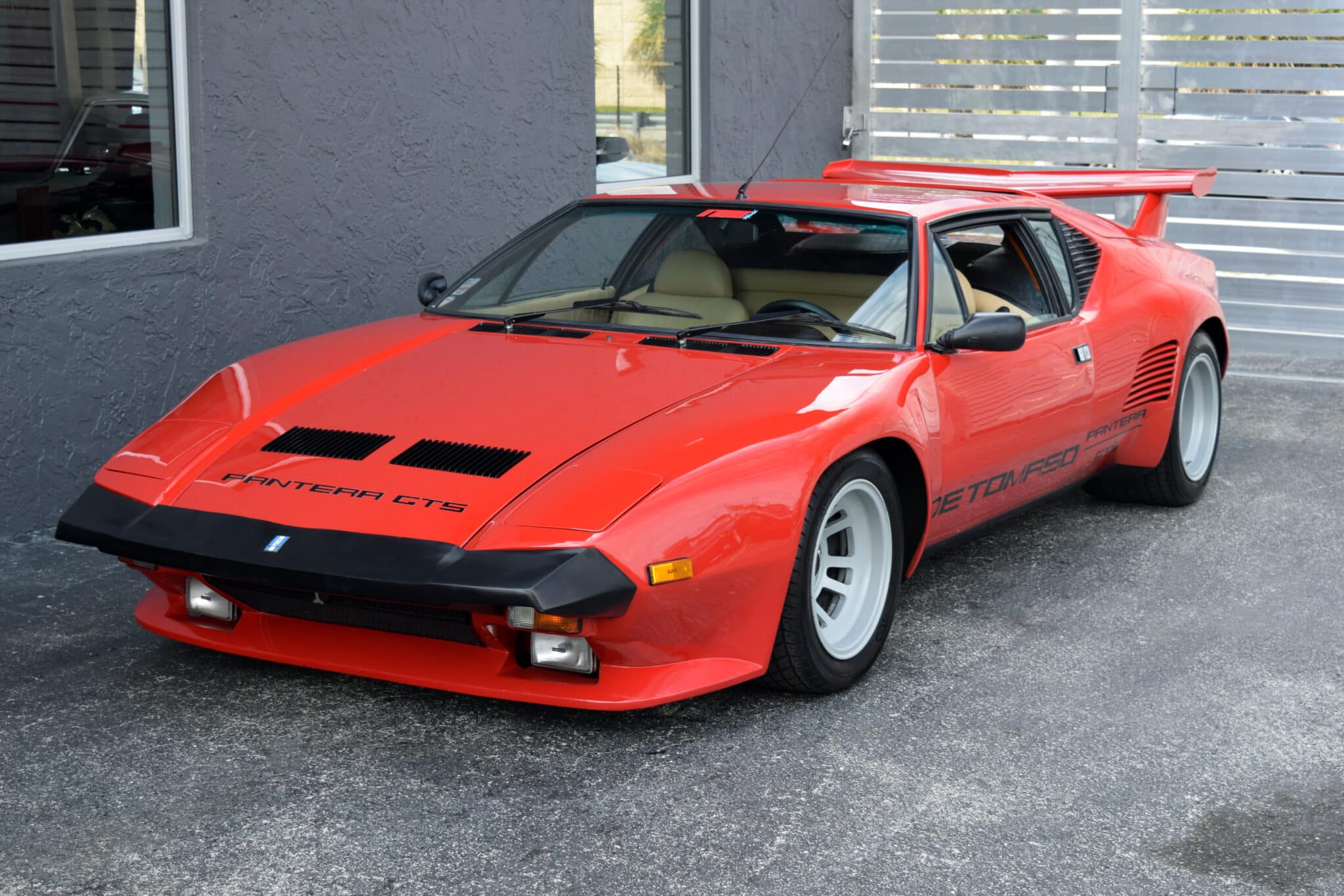 1986 De Tomaso Pantera GT5 S Factory Wide Body Very Rare One Of Only