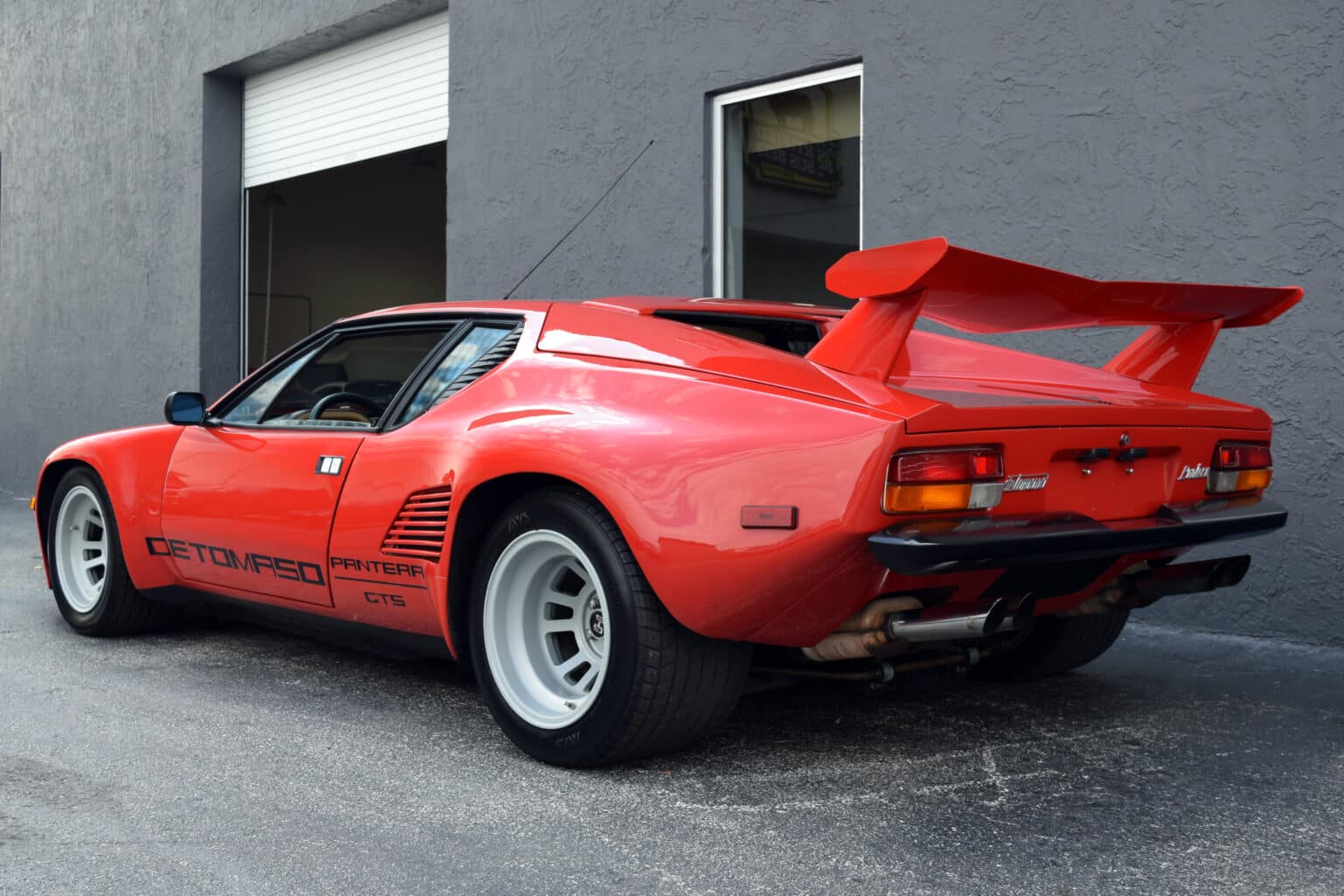 1986 De Tomaso Pantera GT5-S Factory Wide body Very rare One of only ...