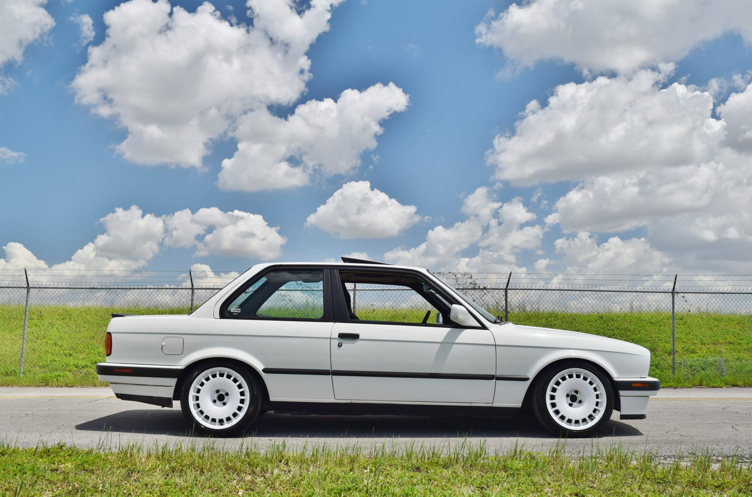 1991 BMW 3-Series E30 318IS -S50 Swap- Recaro Seats – 5 Speed Manual – Well Sorted – Excellent Driver