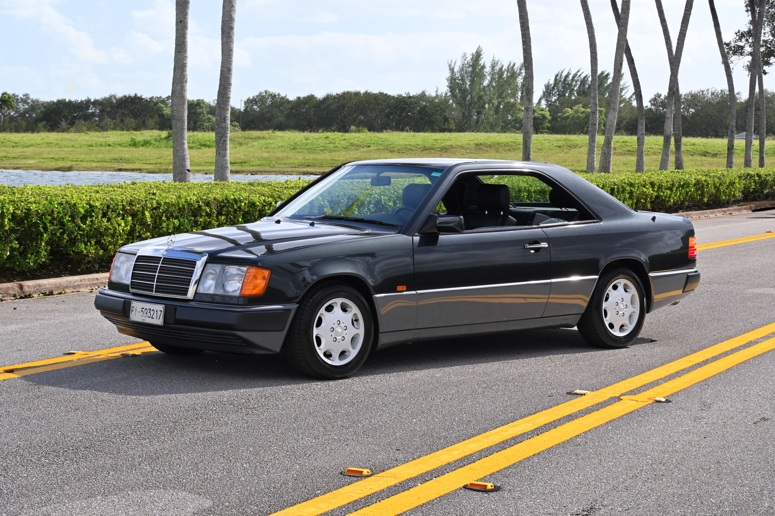 1992 Mercedes-Benz 300 CE-24V, Rare factory 5-Speed dogleg, sunroof delete, Sport Suspension and Limited Slip, in almost new condition, one owner