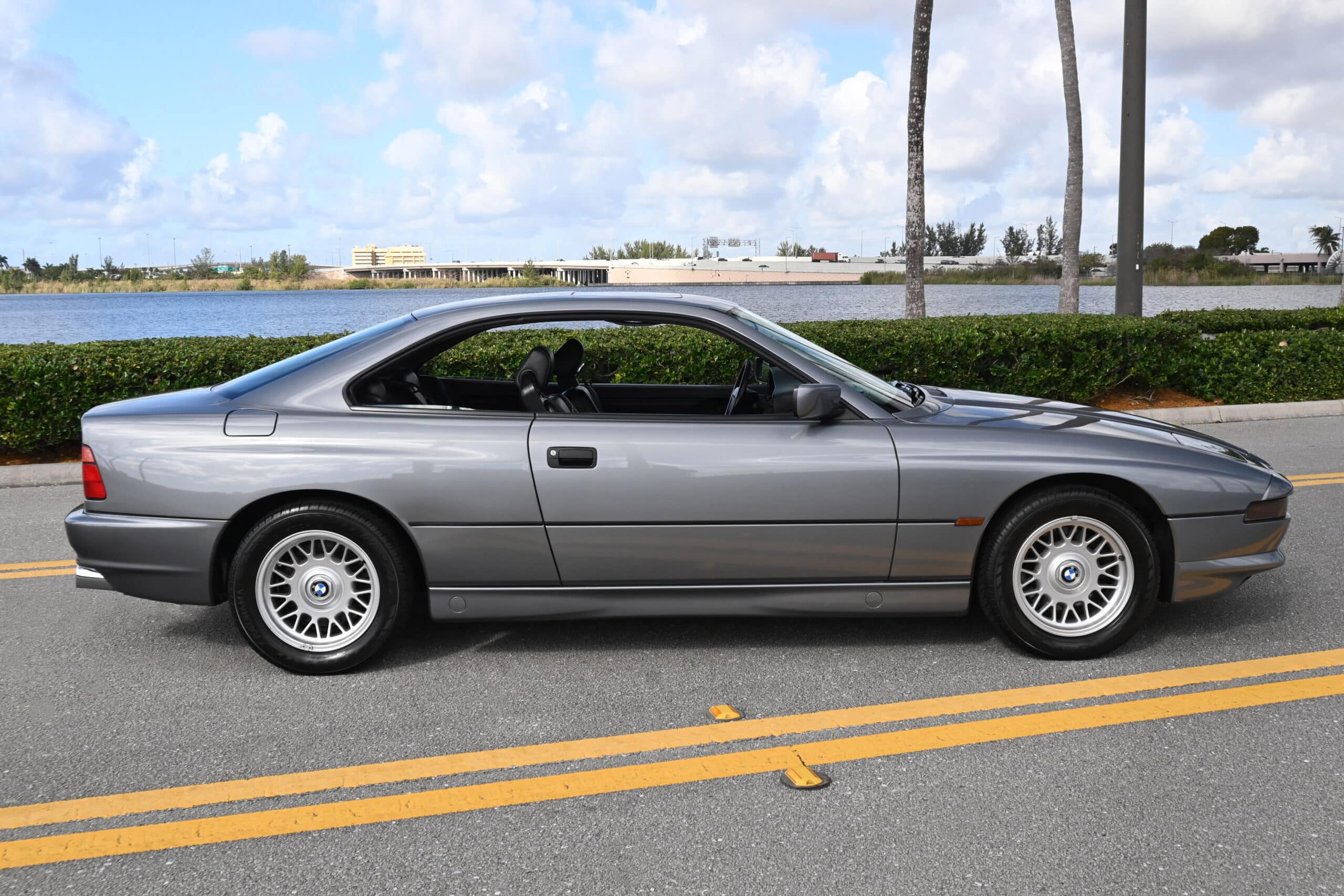 1991 BMW 850i, rare 6-speed, RoW vehicle, one of 427 Granite Silver E31s ever made, Sports Exhaust, cold A/C