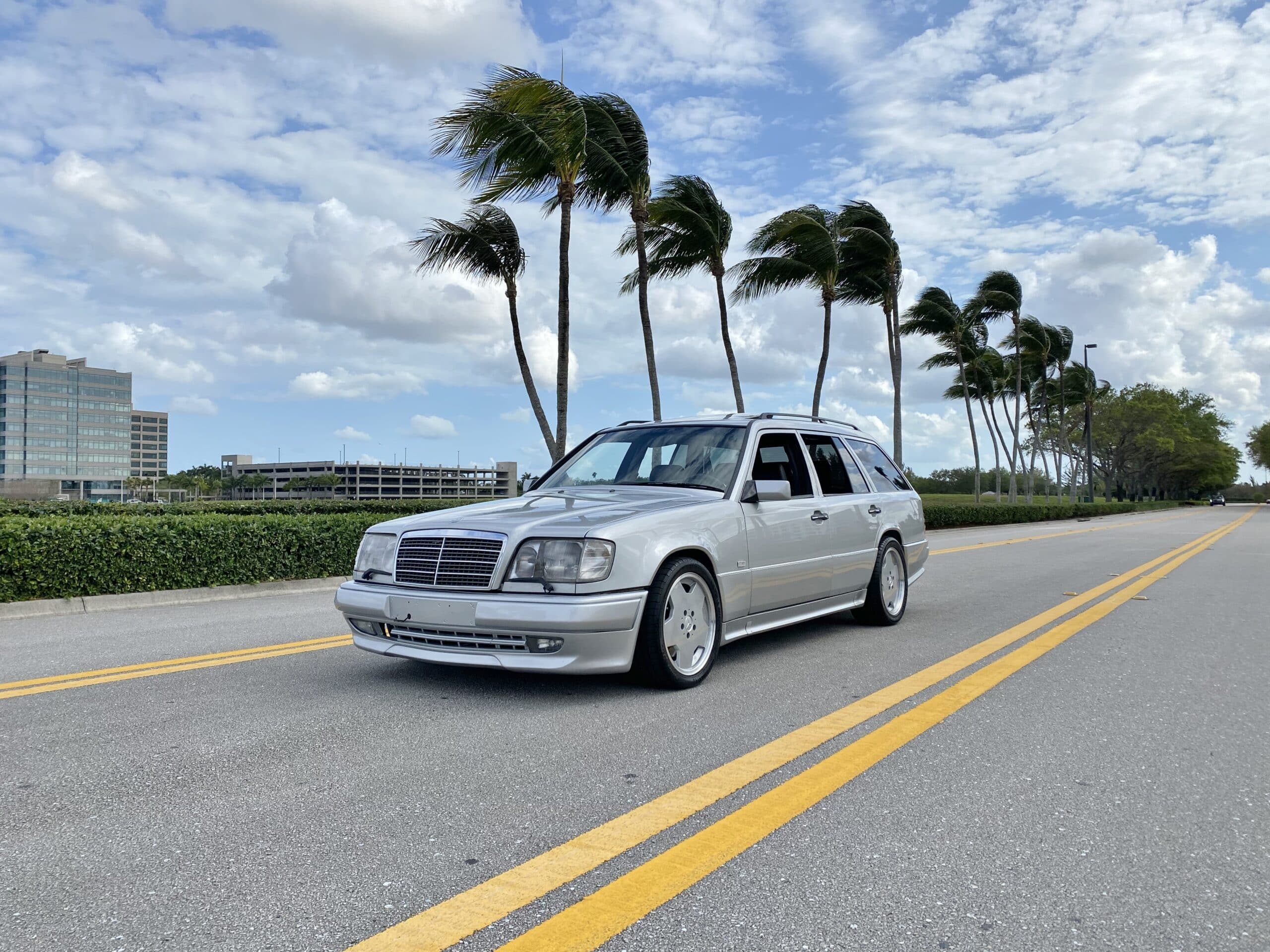 1995 Mercedes-Benz E36 AMG W-124 Rare 1 of 170 AMG E36 Wagons built – Matching numbers – Only 70K Miles -Like New