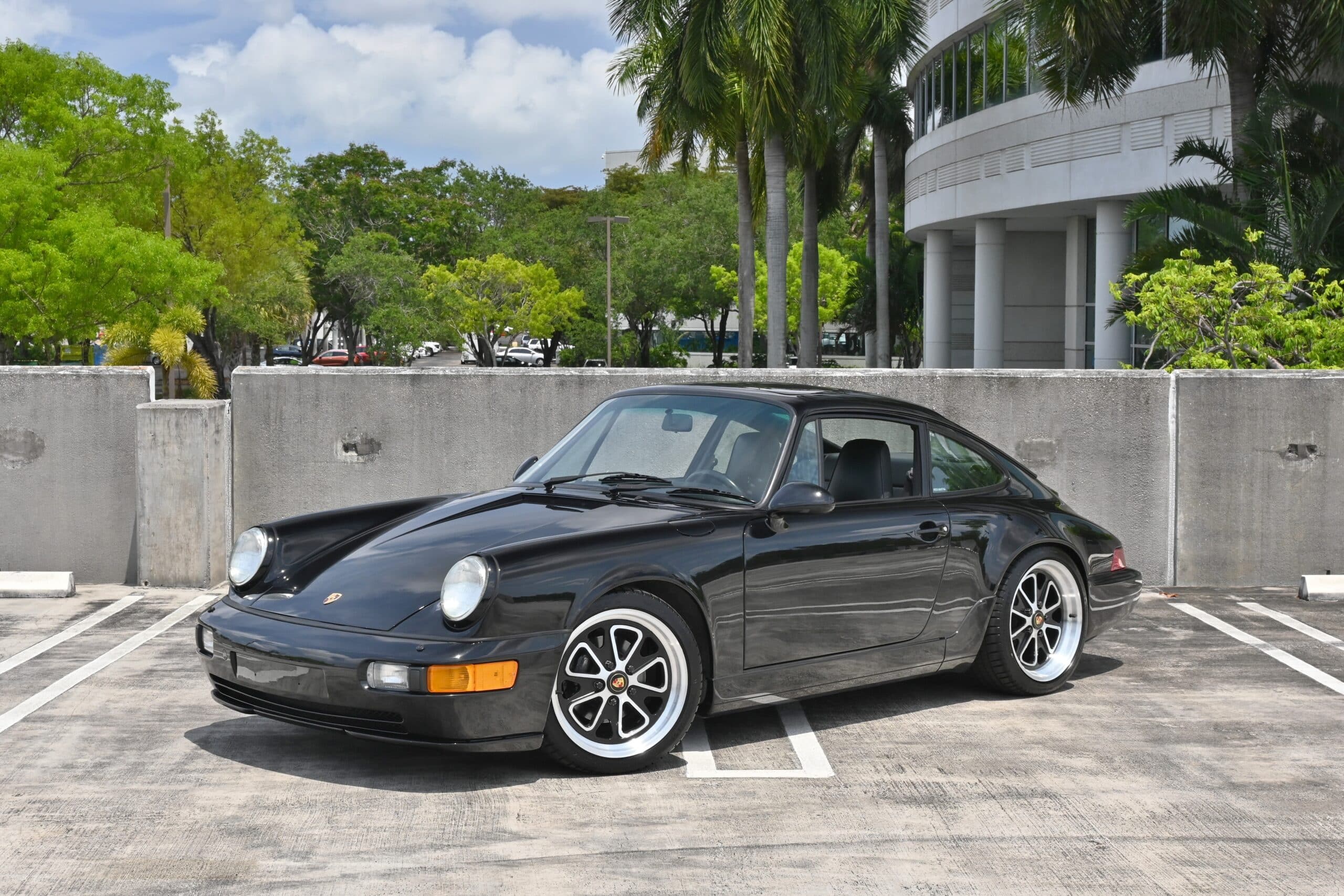 1993 Porsche 911 964 Carrera 4 5 Speed Manual – Bilstein suspension – Well Sorted Over $17k in recent service