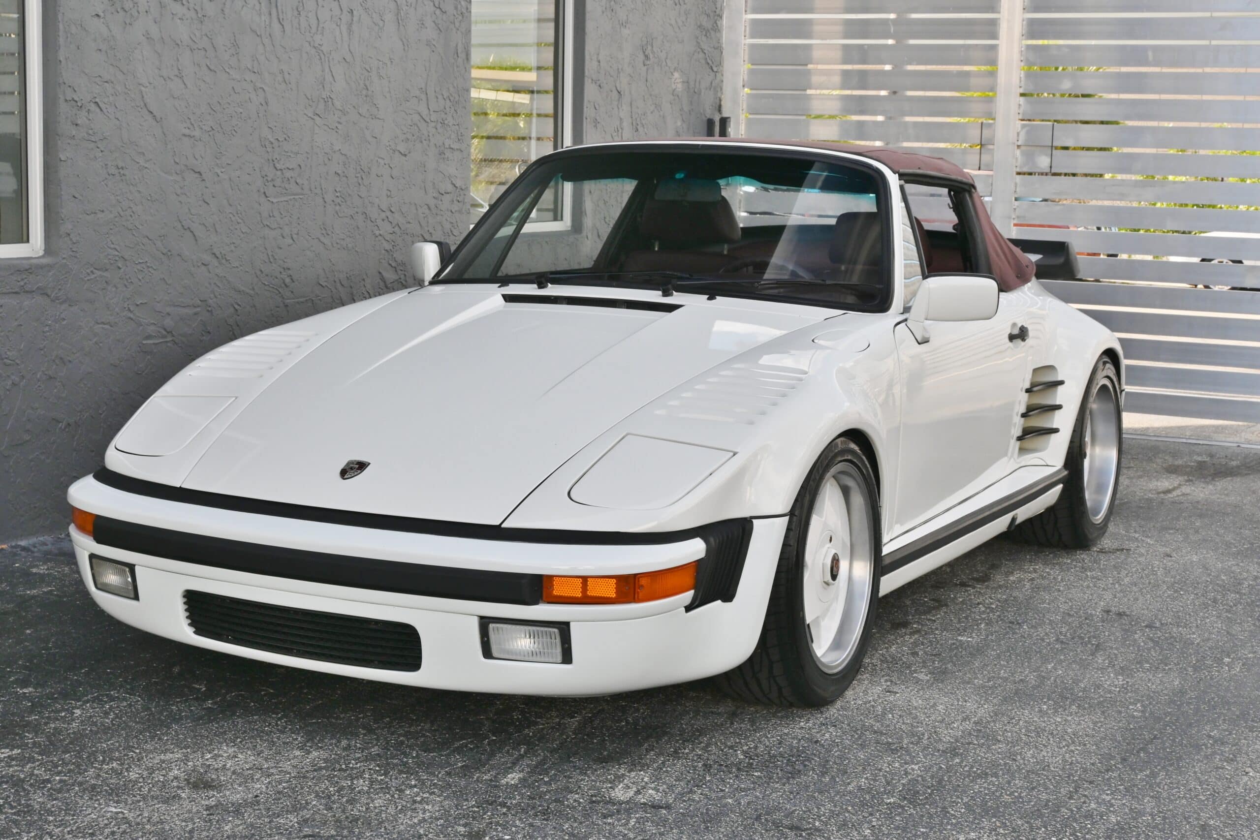 1988 Porsche 911 Slant nose Turbo Look All metal widebody- G50 5 speed Manual – Recaro Seats – Major service just done