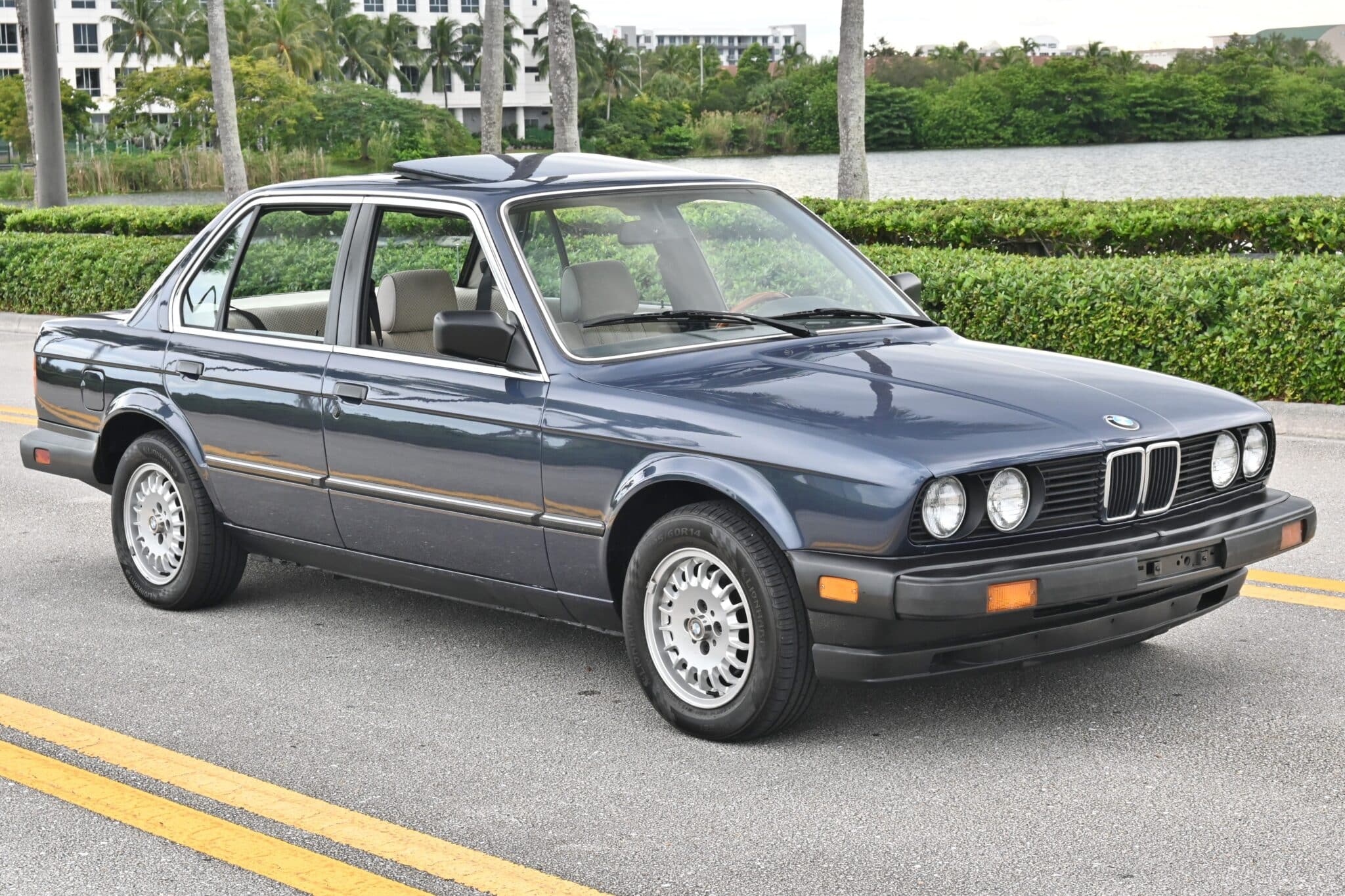 1985 BMW E30-325E - Florida Car - Arctic Blue - 5 Speed - Cloth Seats ...