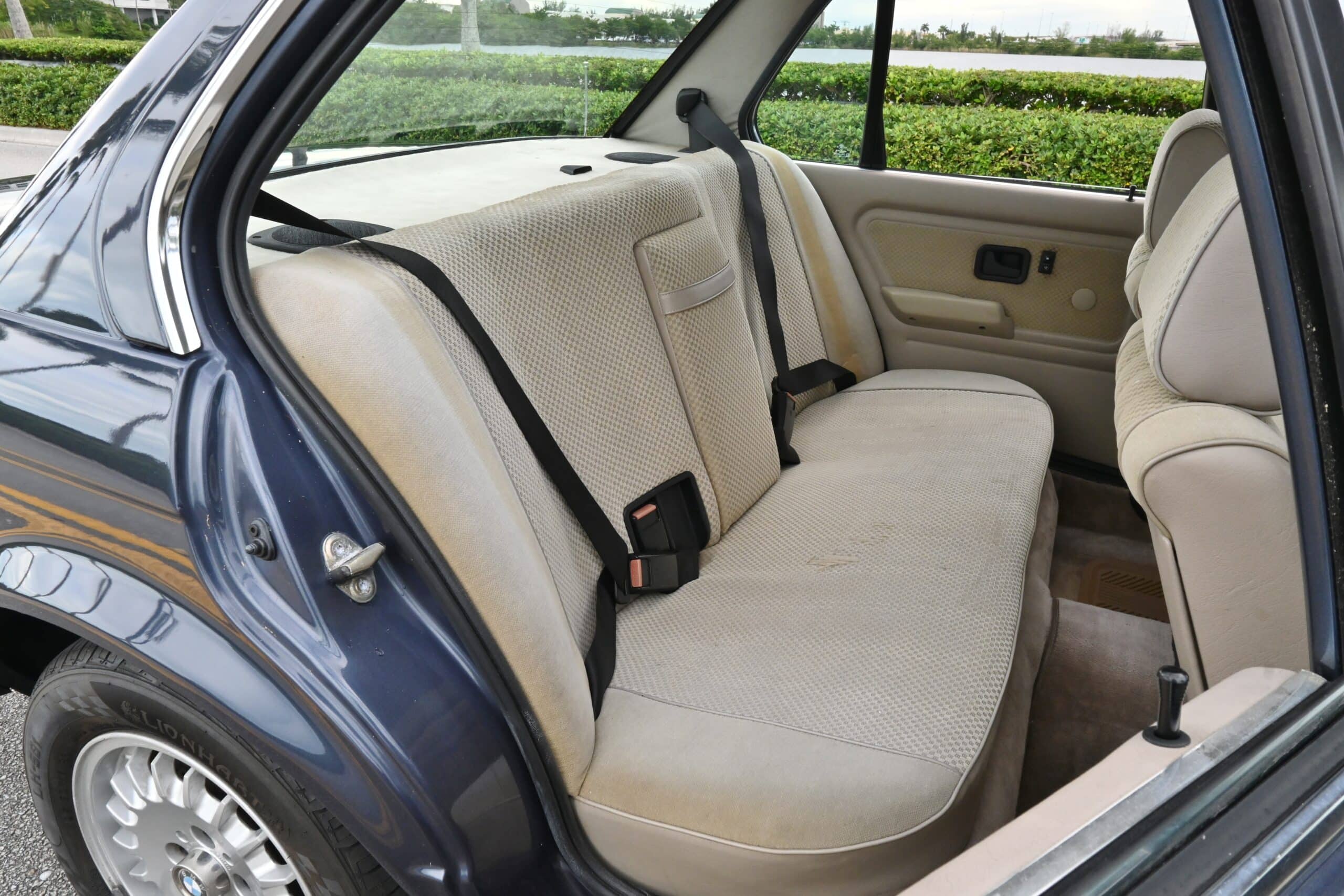 1985 BMW E30-325E – Florida Car – Arctic Blue – 5 Speed – Cloth Seats – Rust Free