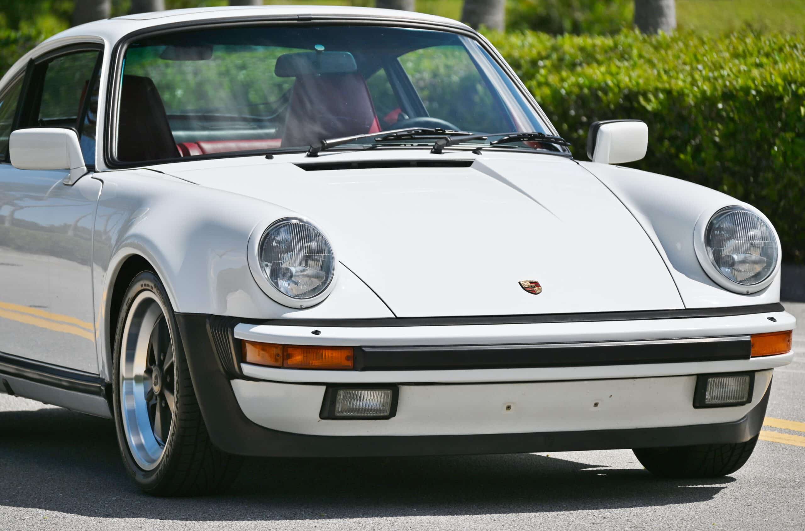 1986 Porsche 911 930 Turbo Showroom Condition-Only 40k Miles-Rare Color Combo-Matching numbers – Unrestored