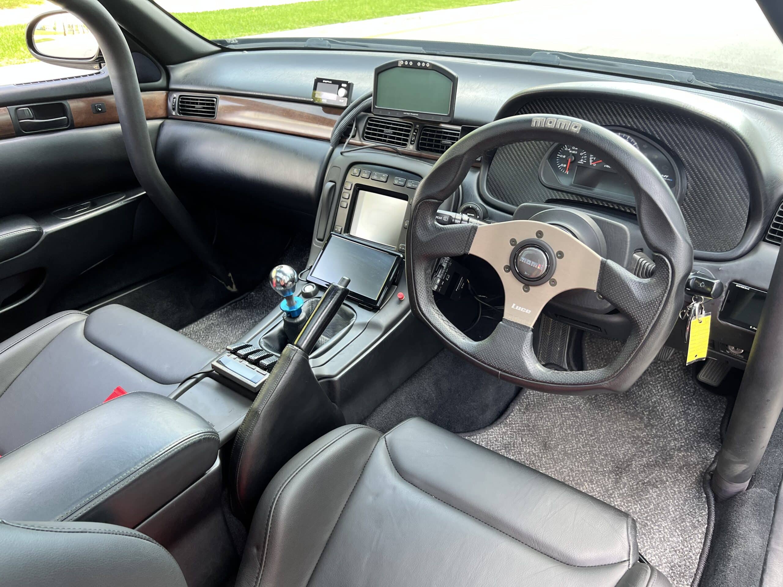 1994 Toyota Soarer 4.0 GT-L $150k Custom Build | OS88 Sequential 6 Speed | TODA ITBs | Most Unique Soarer. 1UZZ31 – LINK ECU – Recaro Seats – Half Cage