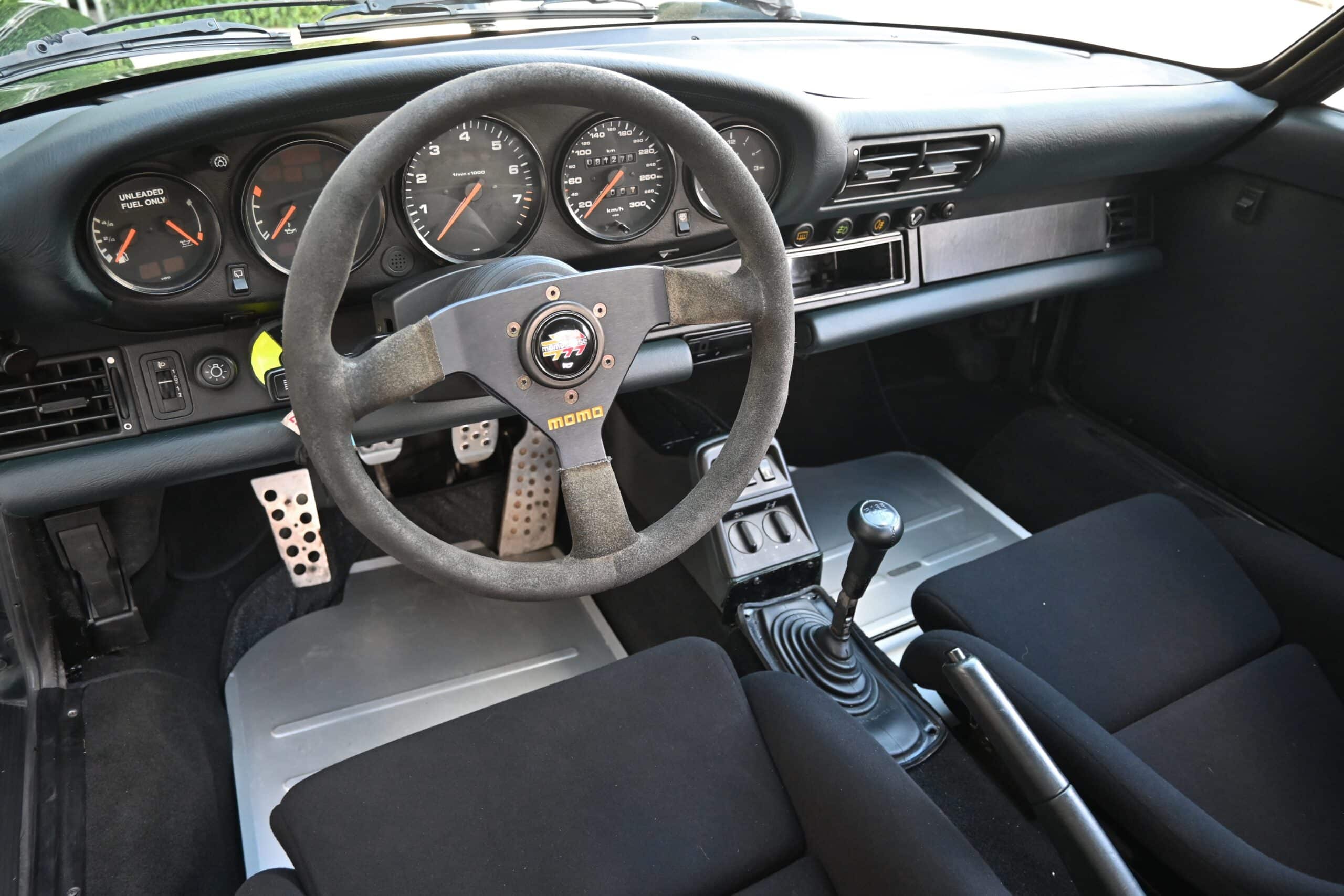 1990 Porsche 911 964 Backdate Oak green metallic / Custom Headers/ Titanium Exhaust / Recaro Seats / Cold AC