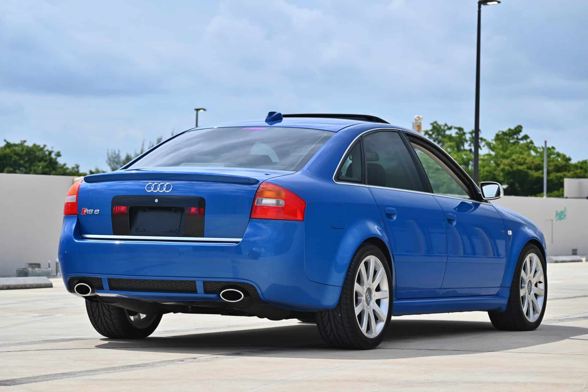 2003 Audi RS6 Rare 1 of 1 Special Order Sprint Blue / All original / Documented service