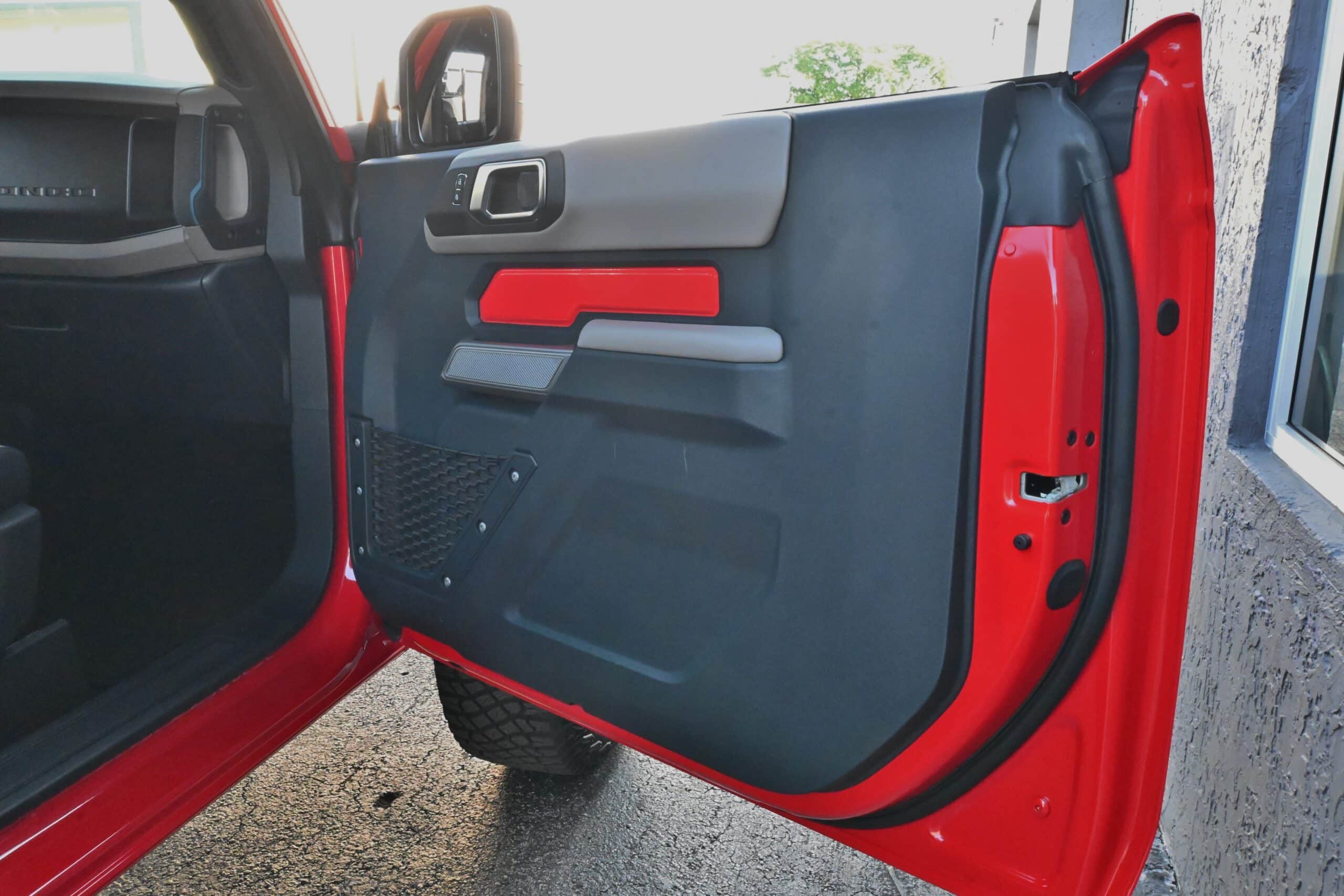 2022 Ford Bronco WILDTRAK / 1585 Miles / Original window sticker / NEW Condition