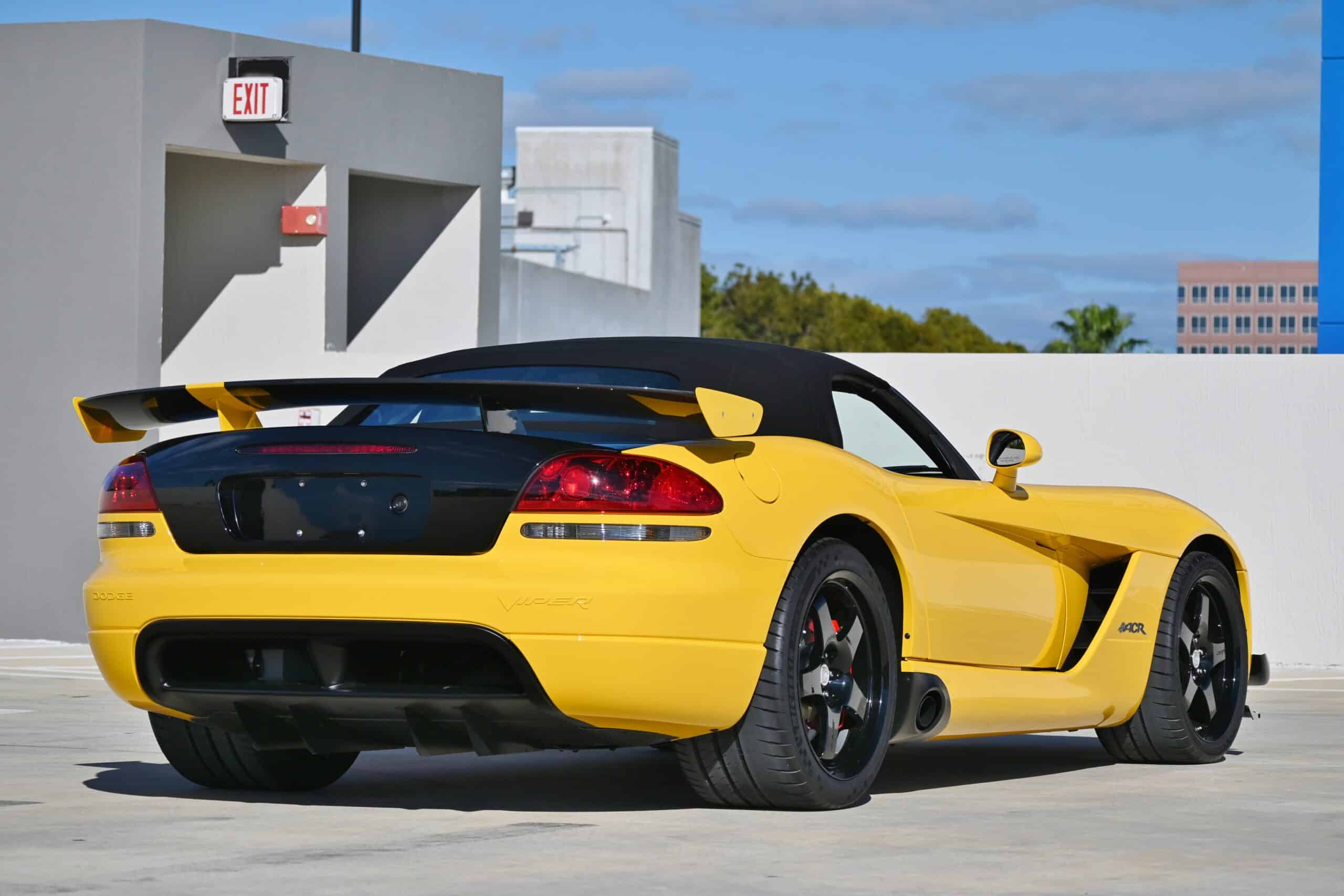 2010 Dodge Viper ACR SRT 10 Roadster 1 of 3 Yellow ACR Convertibles- Original Window Sticker- only 2k Miles -LIKE NEW