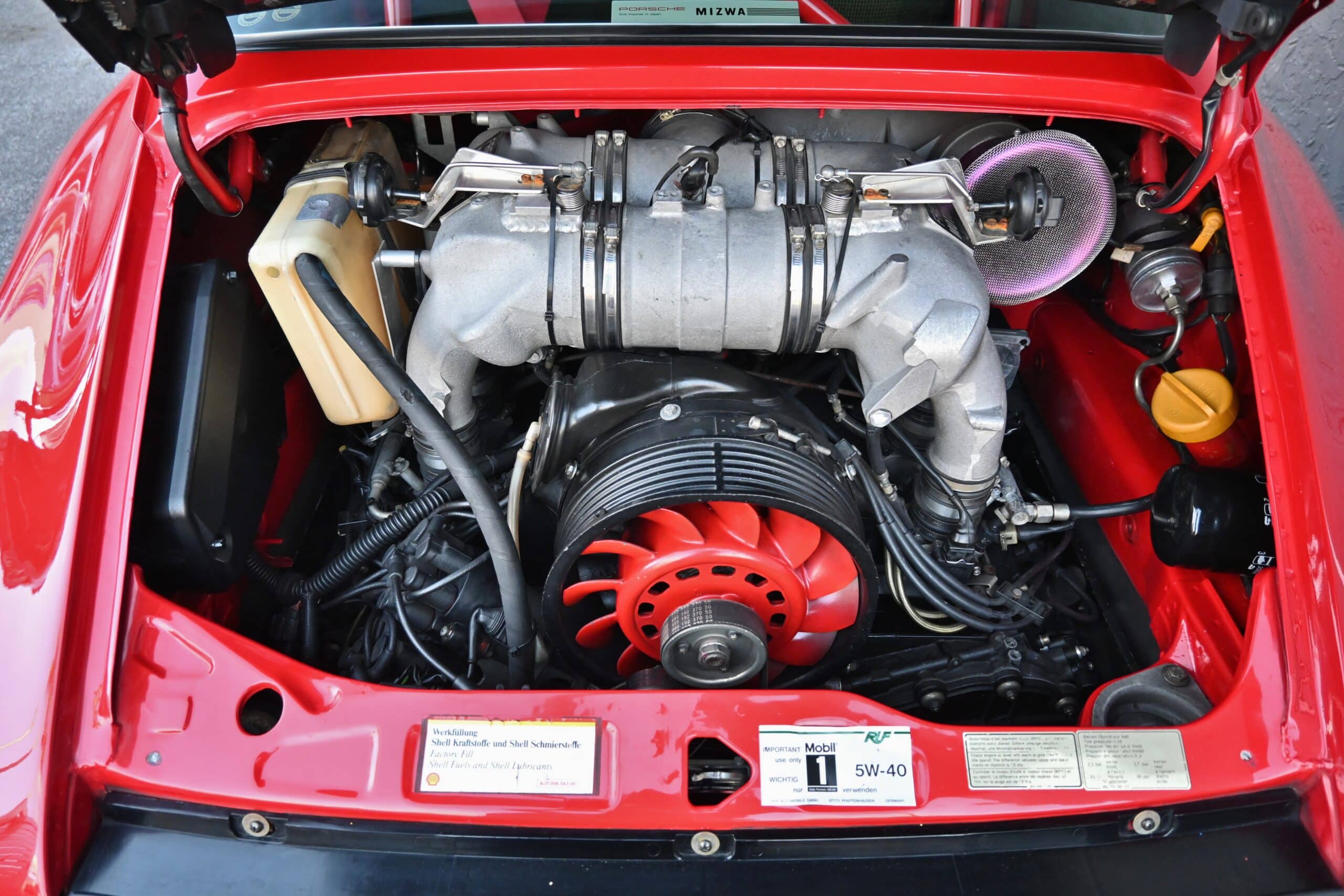 1992 Porsche 911 964 Carrera RS 3.8L Freisenger motor / 6 speed G50/30 Cup transmission /Carbon Lightweight body