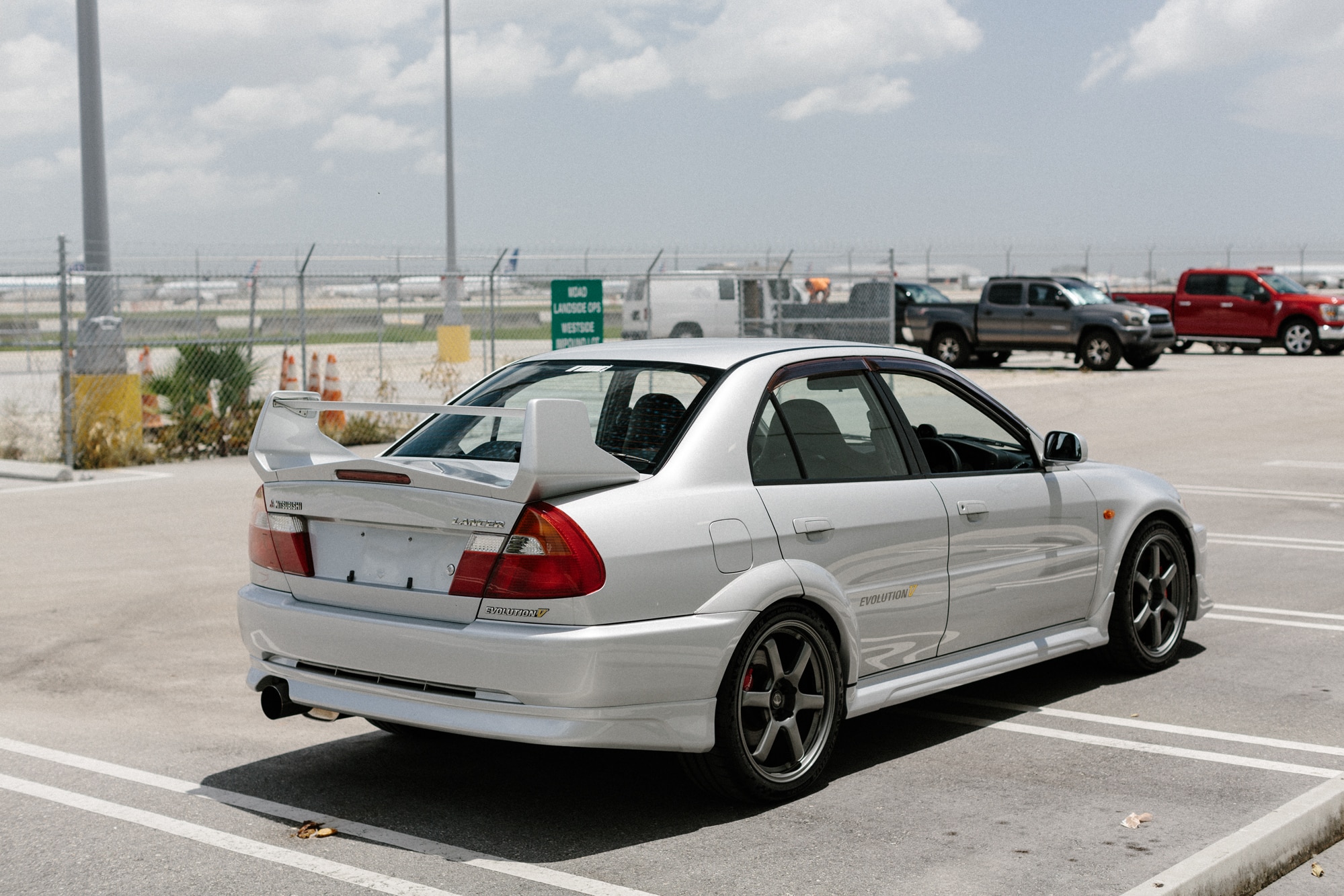1998 Mitsubishi Lancer Evolution V GSR (CP9A)| 1 of 1,903 | ORIGINAL PAINT! | Mint Condition | Extremely Dialed-in Suspension Setup | Blitz ZZR Coilovers | Cusco Bits | Michelin Sport Cup 2 | Boost Up | Ralliart Exhaust | Gruppe M Intake | OEM++