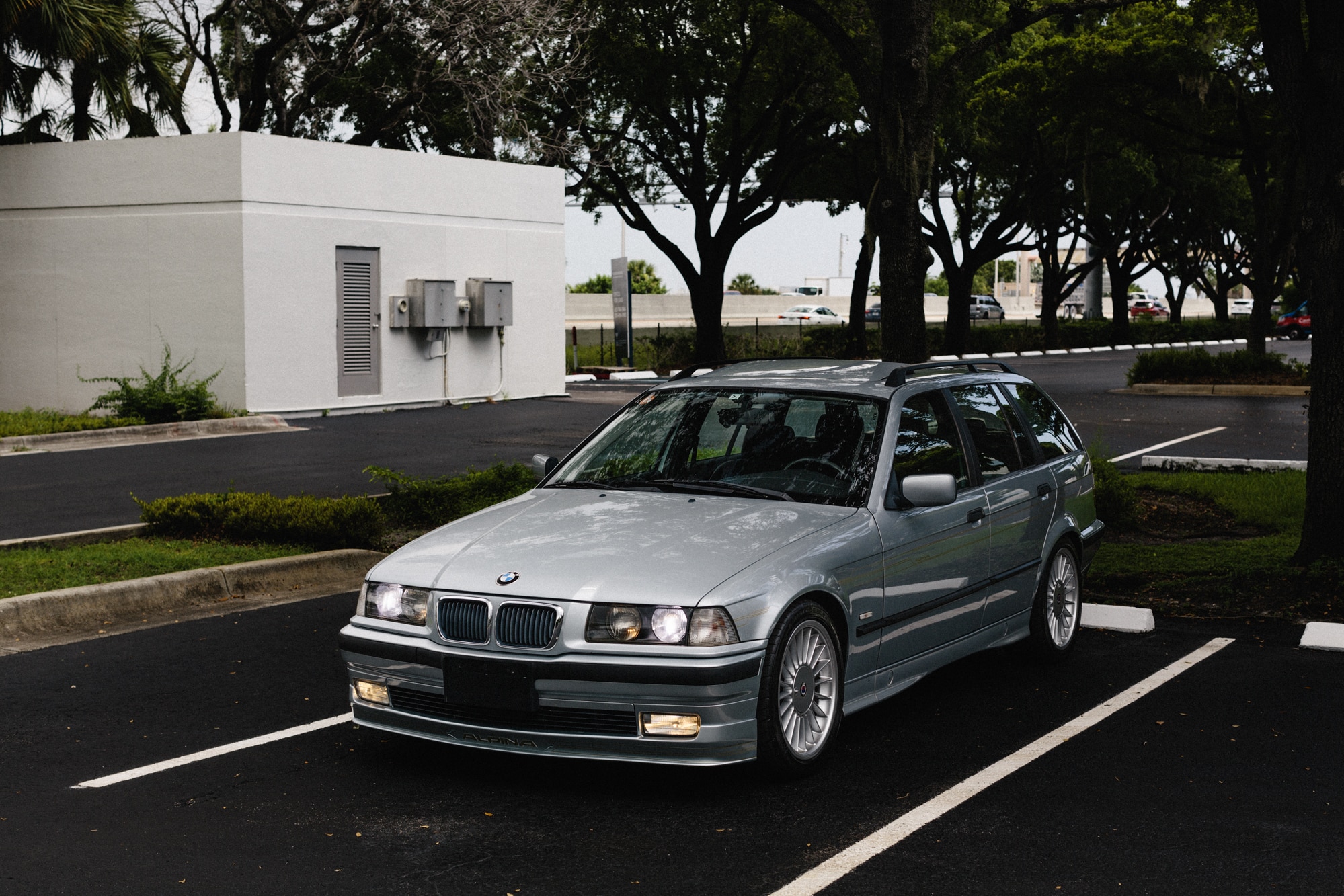 1998 BMW Alpina B6 2.8 Touring (E36) | #111 of 136 units | Arctic Silver-Gold Dekor | Japan Only Model | Great Condition | Drives Well | Extremely Rare & Unique