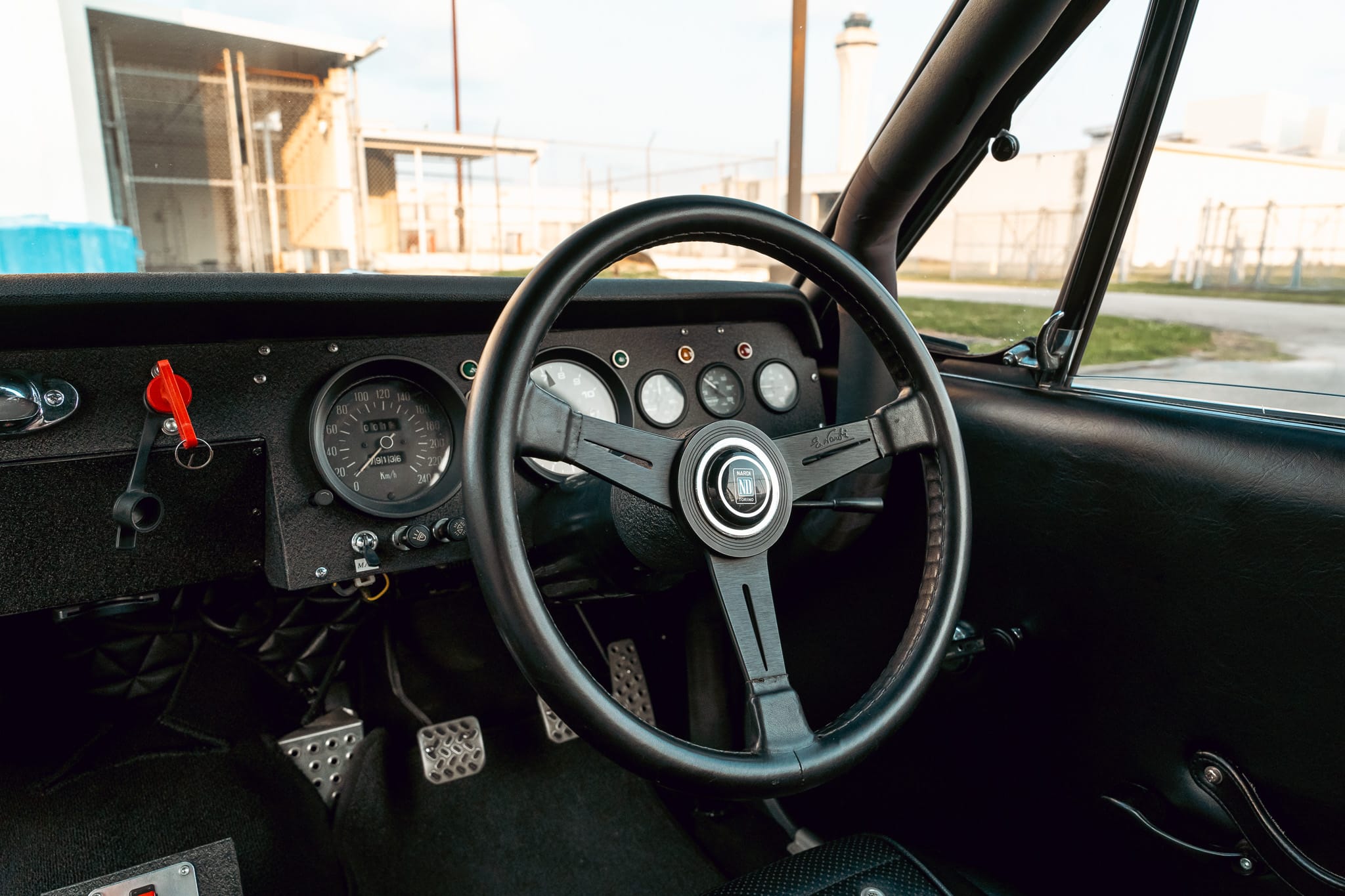 1971 Nissan 2000 GTX Hakosuka (KGC10) GT-R Tribute | L28 3.1L | 5 Speed Manual | Bilstein Coilovers | Watanabe Wheels | COLD AC